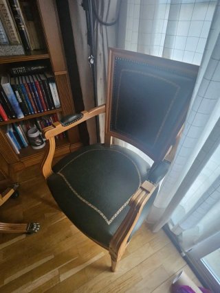 Escritorio de madera de lujo