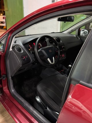 SEAT Ibiza 1.6 tdi inyectores nuevos 190.000 km