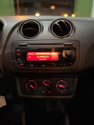 SEAT Ibiza 1.6 tdi inyectores nuevos 190.000 km