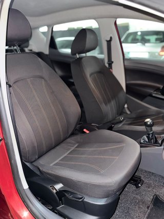 SEAT Ibiza 1.6 tdi inyectores nuevos 190.000 km