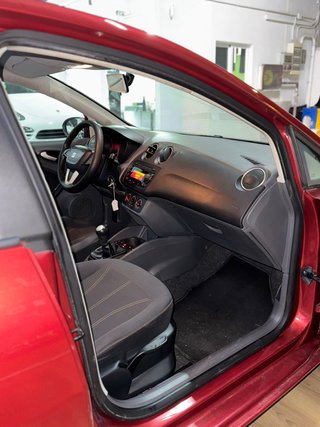 SEAT Ibiza 1.6 tdi inyectores nuevos 190.000 km