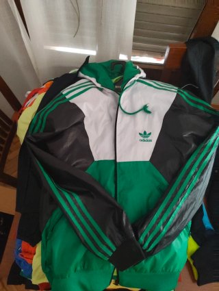 Lote Ropa y zapatillas Hombre