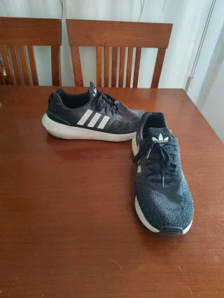 Lote Ropa y zapatillas Hombre