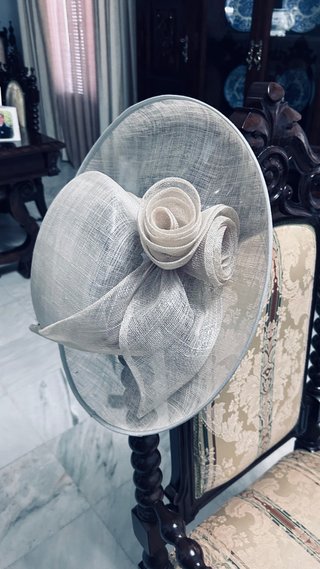 Sombrero de ceremonia JANVIER beige