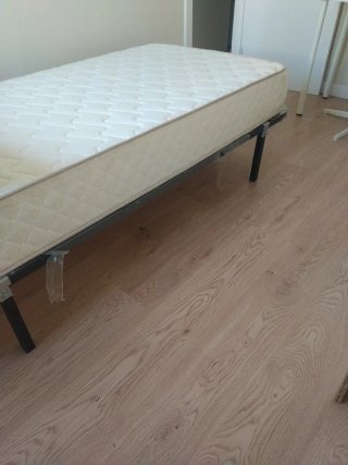Somier 90 cms, colchón 90 cms y almohada