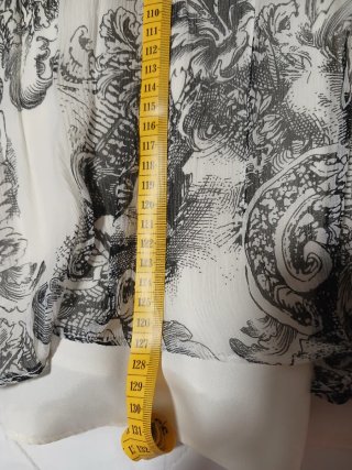 Vestido de fiesta estampado blanco y negro
