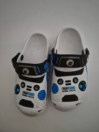 Sandalias Crocs Skechers Game Kicks Niños