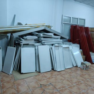 Estanterías metálicas para comercio