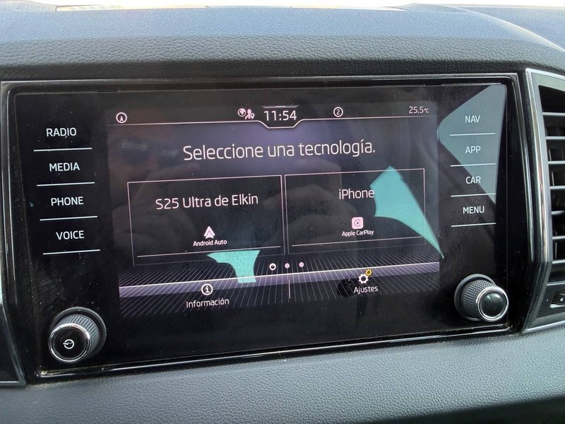 Škoda Karoq AMBITION 2.0 TDI DSG 4X4 Adblue 2023, foto 25