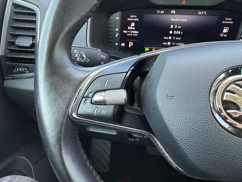 Škoda Karoq AMBITION 2.0 TDI DSG 4X4 Adblue 2023, foto 27