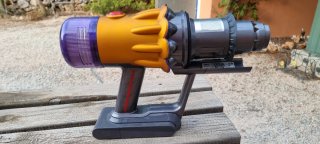 Dyson V12 solo corpo! Funziona perfettamente!