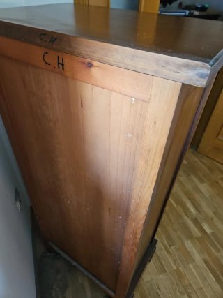Mueble auxiliar/vitrina madera y cristal