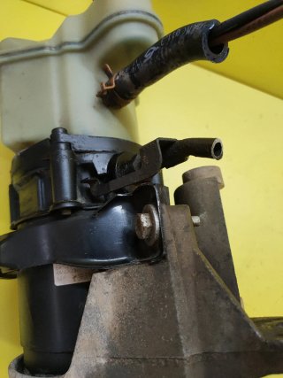 BOMBA DIRECCION ELECTRICA RENAULT CLIO II KANGOO