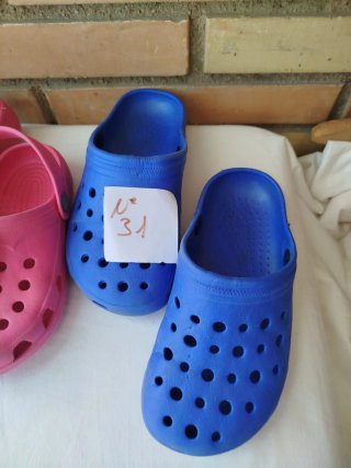 Calzado infantil: sandalias y zuecos
