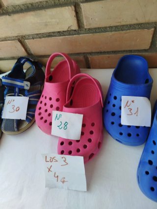 Calzado infantil: sandalias y zuecos