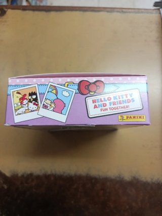Caja Sellada 24 Sobres Hello Kitty & Friends