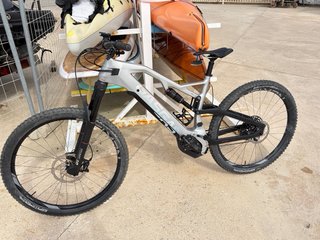 Bicicleta eléctrica GAS GAS Carbono