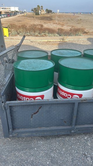12 Barriles Aceite Castrol Vacíos
