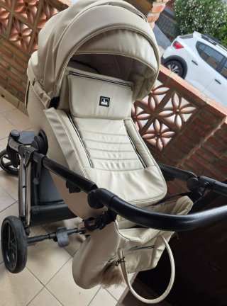 Carro de bebé beige