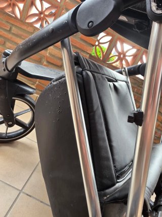 Carro de bebé beige