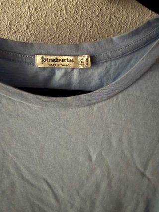 Camiseta Stradivarius manga abullonada azul