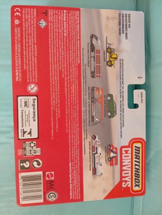 Matchbox Convoy Tesla Semi & Pipe Trailer