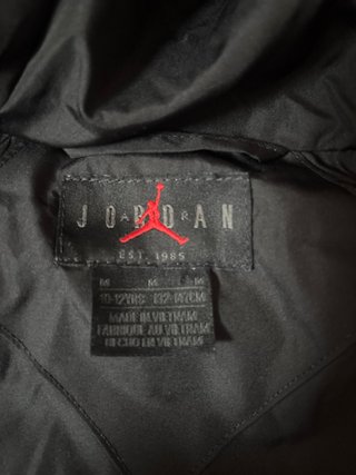 Chaqueta Jordan Niñ@s Negra talla M 10-12 años
