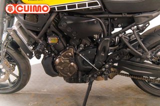 YAMAHA XSR 700