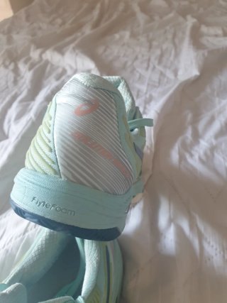 Zapatillas deportivas Asics verdes y turquesa