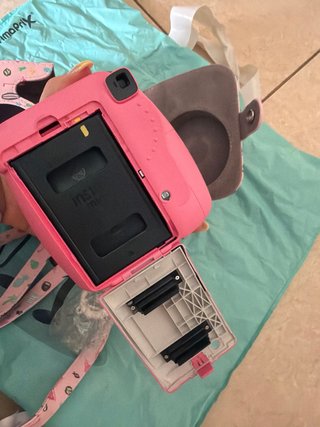 Cámara Fujifilm Instax Mini 9 y Funda Flamencos