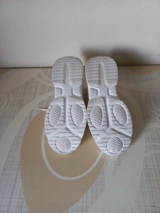 Scarpe da ginnastica bianche