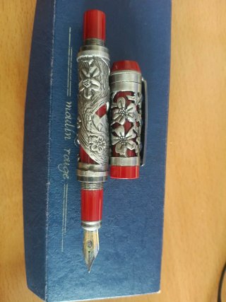 Pluma estilográfica Moulins Rouge