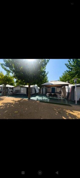 Se vende caravana caravelair 496  camping els pins
