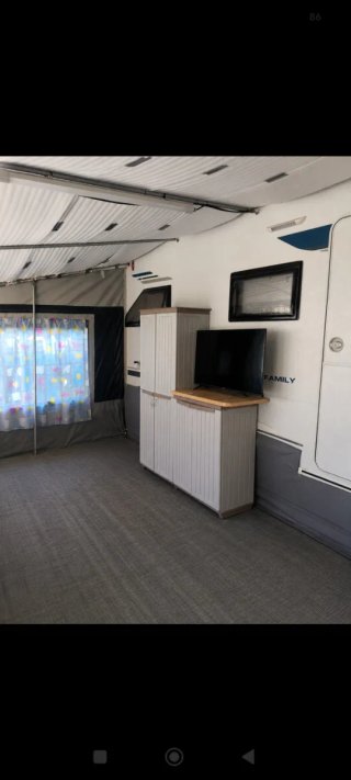 Se vende caravana caravelair 496  camping els pins