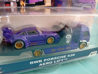 Lote--Hot Wheels Team Transport RWB Porsche 930