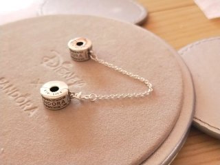 Cadena de seguridad Pandora clip plata