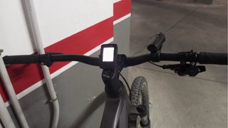 Bici eléctrica semi nueva con batería