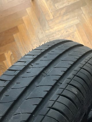 Neumáticos con tapacubos BMW