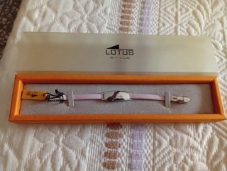 Colgante y pulsera Lotus Style