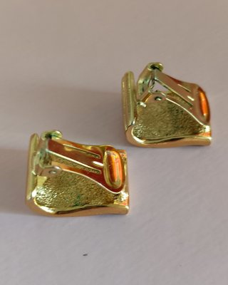 Pendientes vintage dorados nácar crema y stras