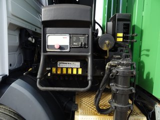 Mercedes ACTROS 25 44--CAMIONES GRUAS