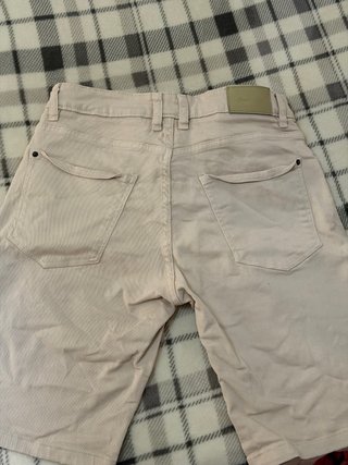 Bermudas hombre beige