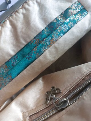 Pochette SARTORIALE con tracollina