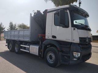 Mercedes ANTOS 26 400--CAMIONES CON GRUA