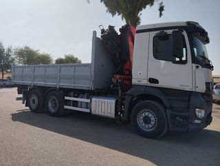 Mercedes ANTOS 26 400--CAMIONES CON GRUA