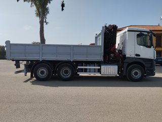 Mercedes ANTOS 26 400--CAMIONES CON GRUA