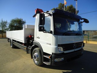 Mercedes ATEGO 1524--CAMIONES CON GRUA