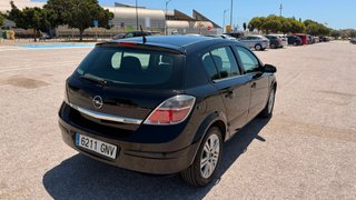 Opel Astra 2009