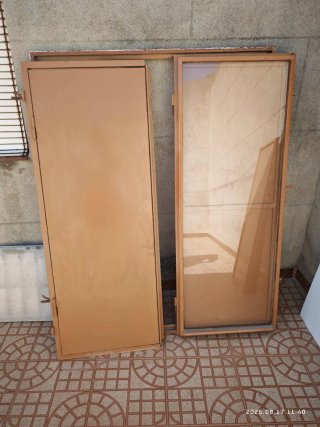 Ventana de hierro de dos hojas
