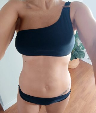 Bikini negro con anillas